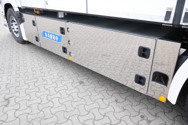 R 660 Närko skåpbil – Pris sänkt, redo att levereras!