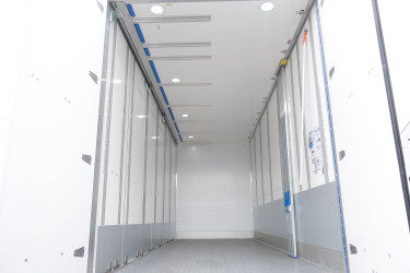 R660 6x2*4 Ekeri skåpbil 2025 - Nu till superpris!