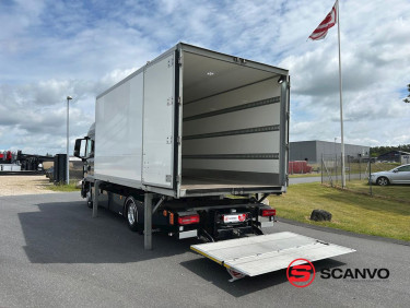 MAN TGL 8-220 4x2 BL fast skåpbil inkl. 2 st växelflak