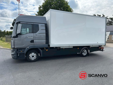 MAN TGL 8-220 4x2 BL fast skåpbil inkl. 2 st växelflak