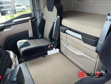 MAN TGL 8-220 4x2 BL fast skåpbil inkl. 2 st växelflak