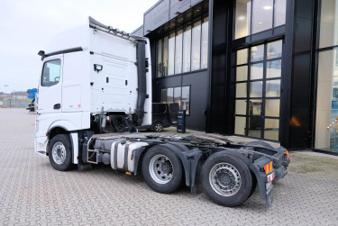 Actros 2753 6x2 dragbil