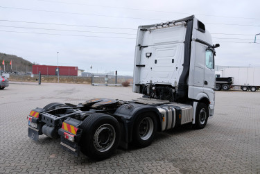 Actros 2753 6x2 dragbil
