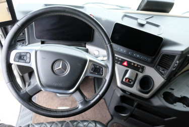 Actros 2753 6x2 dragbil