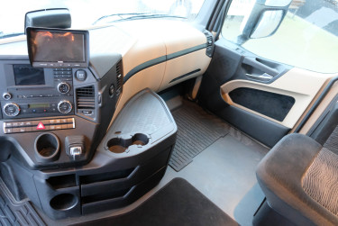 Actros 2753 FRC skåpbil