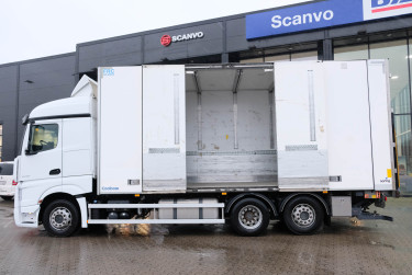 Actros 2753 FRC skåpbil