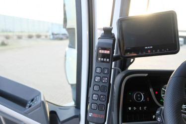 XF 530 8x4*4 Lastväxlar kranbil Tridem