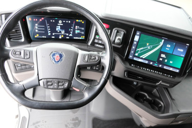 S 560 6x2 dragbil av 2024 års modell