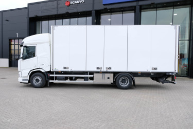 Ny XD 410 4x2 skåpbil för omgående leverans