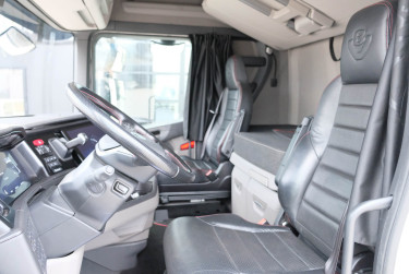 S 660 6x2 dragbil av 2024 års modell