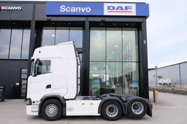 S 560 6x2 dragbil av 2024 års modell