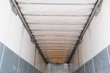 Limetec 4-axlad skåpsläpvagn öppningsbar v/h Sida