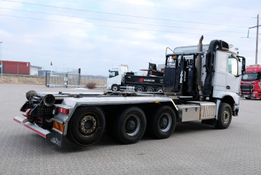 Arocs 3252 Tridem lastväxlare 8x4*4