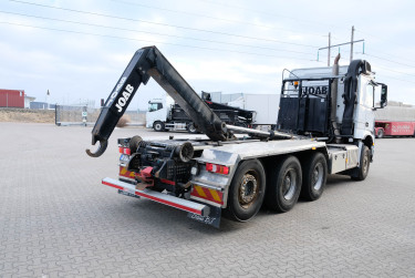 Arocs 3252 Tridem lastväxlare 8x4*4