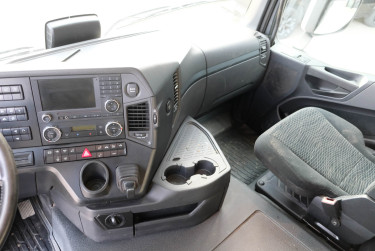 Arocs 3252 Tridem lastväxlare 8x4*4