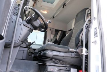 Arocs 3252 Tridem lastväxlare 8x4*4