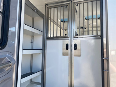 Opel Movano 4250 Kg Hästebil