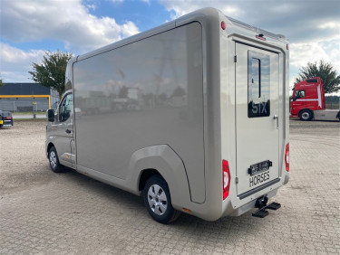 Renault Master AUT. 3500 kg STX Hästbuss 