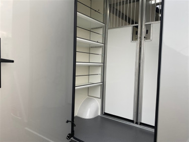 Opel Movano AUT. 3500 kg hästbuss