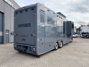 Scania S500 STX Hästbil – STX Topudstyret