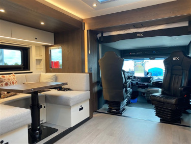 Scania S500 STX Hästbil – STX Topudstyret