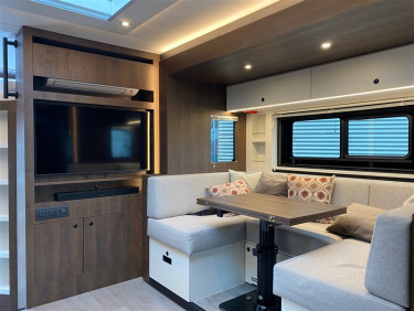 Scania S500 STX Hästbil – STX Topudstyret