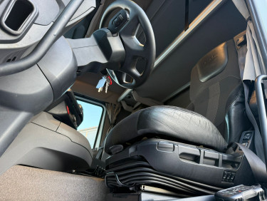 DAF XF 530 FTS 6x2 dragbil av 2022 års modell