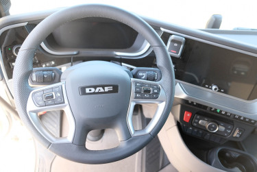 Ny XG 530 FAW Tridem Hiab 24 tons lastväxlare