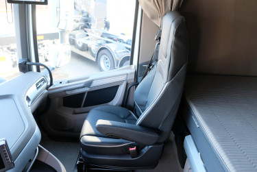 Ny XG 530 FAW Tridem Hiab 24 tons lastväxlare