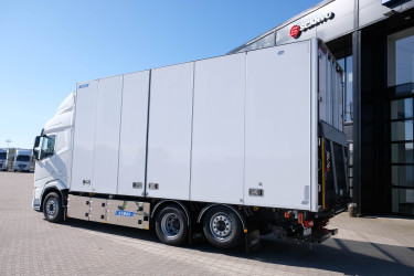 Ny XF 530 Närko skåpbil 