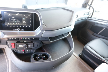 Ny XF 530 Närko skåpbil 