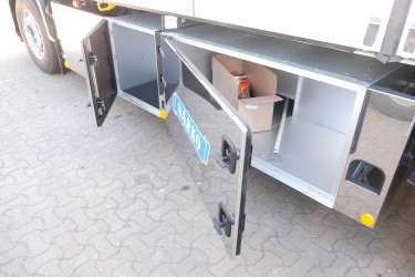 Ny XF 530 Närko skåpbil 