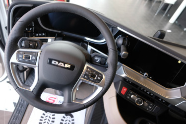 Ny XG 530 6x2 Scanvo Edition dragbil