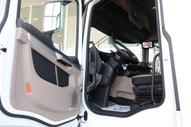 Ny XG 530 6x2 Scanvo Edition dragbil