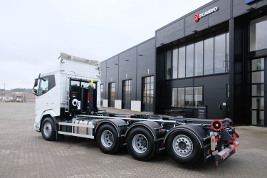 Ny XF 530 FAW Tridem Lastväxlare