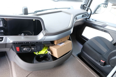 Ny XF 530 6x4 Zetterbergs dumperbil