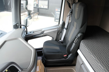 Ny XF 530 6x4 Zetterbergs dumperbil