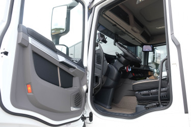 Ny XF 530 6x4 Zetterbergs dumperbil