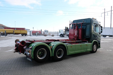 Scania G500 6x2 lastväxlare