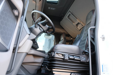 S 770 6x2 V8 Dragbil