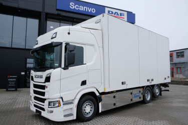 Ny R 560 6x2*4 Ekeri skåpbil