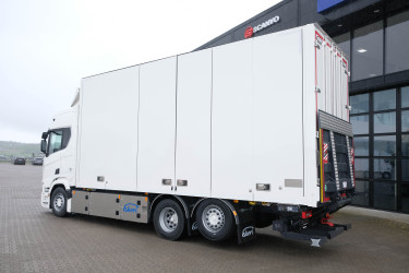 R660 6x2*4 Ekeri skåpbil 2026