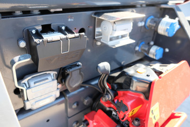 R 590 8x4*4 Tridem Hiab Lastväxlare