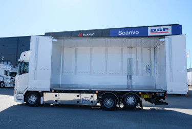 R 560 6x2*4 Ekeri skåpbil