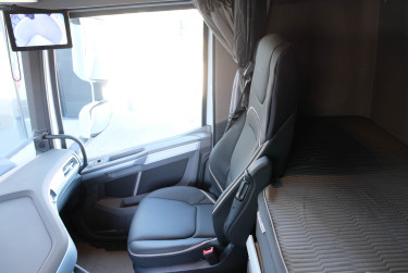 Ny XF 530 FAN Hiab lastväxlare för omg leverans