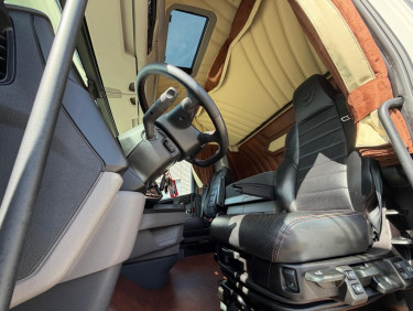 Scania S770 6x2 2950