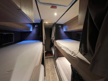 Setra Husbil med kärra