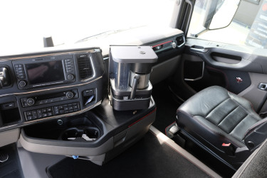 Scania R 590 A6X2NB