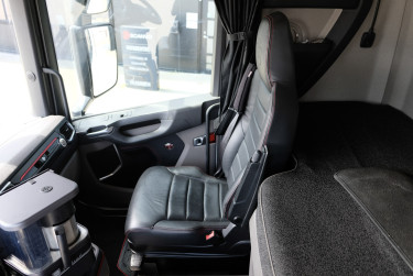 Scania R 590 A6X2NB