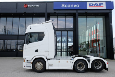 Scania S 530 6x2 dragbil med Walking floor hydraulik